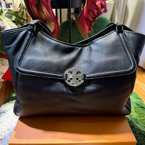 Tory Burch Black Reva Tote EUC